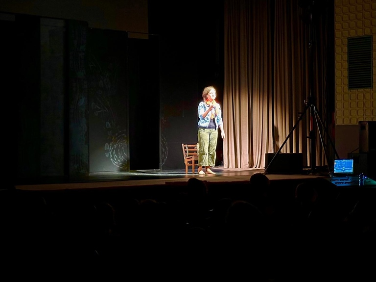 Teatro Ragazzi: in scena il primo spettacolo del progetto Ragazze e ragazze alla ribalta